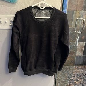Men’s Alo yoga sweatshirt